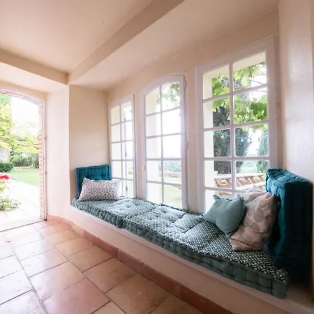 Bastide 500m2 Bastide - Piscine, Vue Pyrenees A 180 * Latour